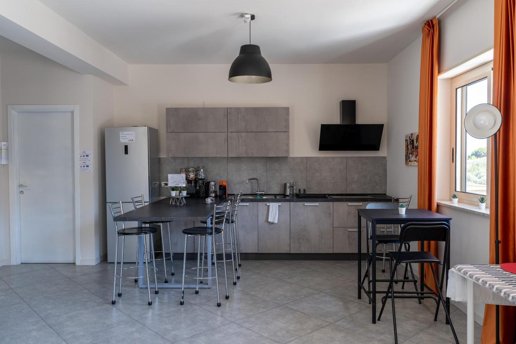 Click Art & Room Trabia Exterior foto